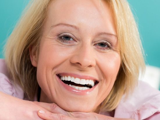 implantes dentales en jaén